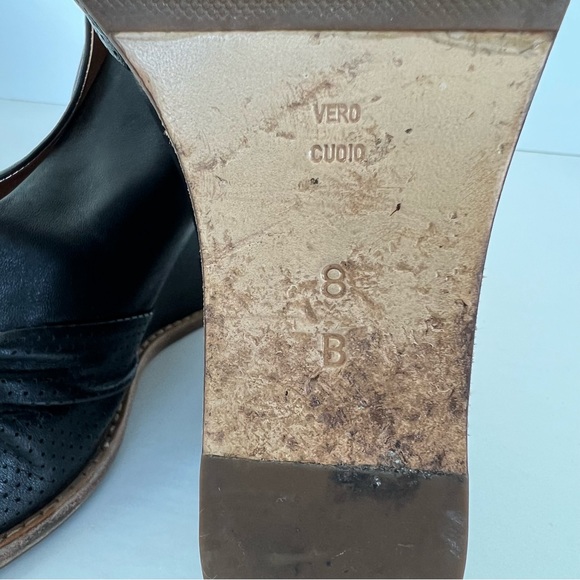 ♦️SOLD♦️BELLE SIGERSON MORRISON Black Leather Slip On Peep Toe Booties Heel Wedg - Picture 9 of 10